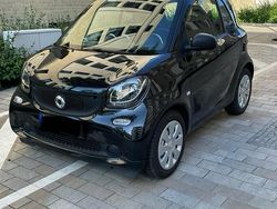 Schwarz Gebraucht 2014 Smart ForTwo Coupé Passion Kleinwagen | 6.900 € (Etwas zu teuer)
