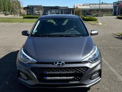 Grau Gebraucht 2019 Hyundai i20 Trend Kleinwagen | 11.000 € (Guter Preis)