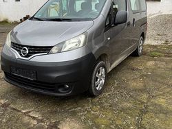 Grau Gebraucht 2010 Nissan Evalia Premium Edition Van / Kleinbus | 4.899 €