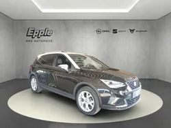 Schwarz Gebraucht 2024 Seat Arona FR SUV | 23.790 € (Guter Preis)