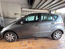 Grau Gebraucht 2009 Mercedes A160 Avantgarde Van / Kleinbus | 4.900 € (Fairer Preis)
