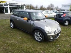 Silber Gebraucht 2014 Mini ONE Kleinwagen | 5.990 € (Etwas zu teuer)