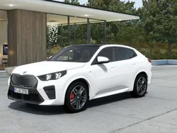 Alpinweiß uni Neu 2025 BMW iX2 Sport Line SUV | 50.199 € (Fairer Preis)