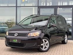 Schwarz Gebraucht 2014 VW Touran Comfortline Van / Kleinbus | 7.799 € (Fairer Preis)