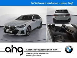 Grau Gebraucht 2024 BMW 520 M Sport Kombi | 52.930 € (Superpreis)