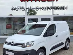 Polarweiss Gebraucht 2021 Citroën Berlingo Van / Kleinbus | 17.200 € (Fairer Preis)
