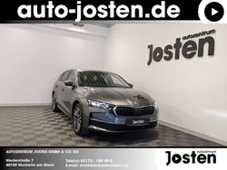 Grau (graphite grau metallic) Gebraucht 2024 Skoda Octavia Lodge Kombi | 35.890 € (Fairer Preis)