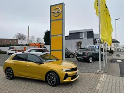 Gelb Gebraucht 2022 Opel Astra Ultimate Limousine | 24.650 € (Fairer Preis)
