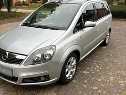 Silber Gebraucht 2005 Opel Zafira Van / Kleinbus | 2.500 € (Fairer Preis)