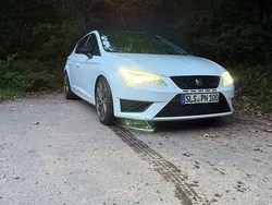 Weiß Gebraucht 2016 Cupra Leon Limousine | 16.800 € (Fairer Preis)