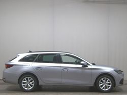 Grau Gebraucht 2023 Seat Leon Style Kombi | 19.280 € (Guter Preis)