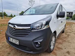 Casablancaweiss Gebraucht 2016 Opel Vivaro Van | 10.500 € (Superpreis)