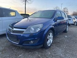 Blau Gebraucht 2009 Opel Astra Innovation Kombi | 2.490 € (Fairer Preis)