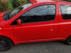 Rot Gebraucht 2005 Toyota Yaris Kleinwagen | 700 € (Fairer Preis)