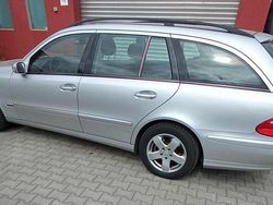 Silber Gebraucht 2004 Mercedes E200 Classic Kombi | 3.450 € (Fairer Preis)