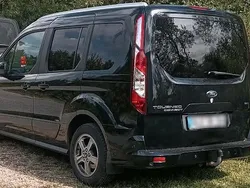 Schwarz Gebraucht 2019 Ford Tourneo Connect Titanium Van / Kleinbus | 26.800 € (Teuer)
