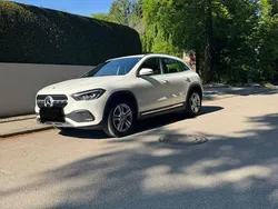 Weiß Gebraucht 2020 Mercedes GLA200 Progressive SUV | 30.850 € (Guter Preis)
