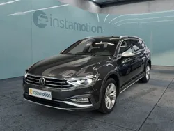 Grau Gebraucht 2022 VW Passat Alltrack Kombi | 38.940 € (Teuer)