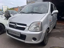 Silber Gebraucht 2005 Opel Agila Edition Kleinwagen | 1.250 € (Guter Preis)