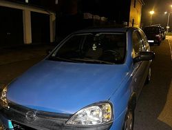 Blau Gebraucht 2002 Opel Corsa Kleinwagen | 1.500 €