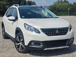 Weiß Gebraucht 2017 Peugeot 2008 SUV | 11.990 € (Etwas zu teuer)