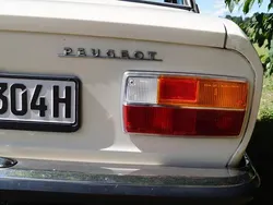 Weiß Gebraucht 1977 Peugeot 304 Limousine | 7.304 €