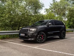 Schwarz Gebraucht 2015 Jeep Grand Cherokee SRT SUV | 33.100 € (Etwas zu teuer)