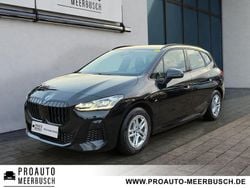 Black sapphire Gebraucht 2024 BMW 218 Active Tourer M Sport Van / Kleinbus | 28.999 € (Guter Preis)