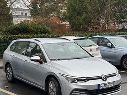 Silber Gebraucht 2021 VW Golf VIII Life Kombi | 13.000 € (Fairer Preis)
