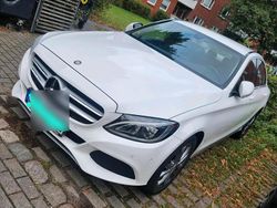 Weiß Gebraucht 2016 Mercedes C200 Limousine | 8.999 € (Superpreis)