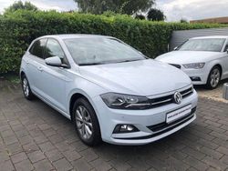 Weiß Gebraucht 2018 VW Polo Highline Limousine | 11.990 € (Teuer)