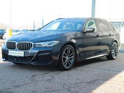 Grau Gebraucht 2023 BMW 520 M Sport Kombi | 41.440 € (Teuer)