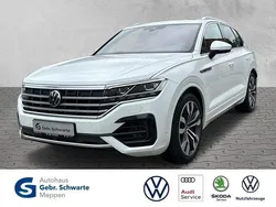 Weiß Gebraucht 2021 VW Touareg R-line SUV | 56.990 € (Fairer Preis)