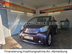 Deep amethyst mica metallic Gebraucht 2010 Toyota iQ Kleinwagen | 6.499 € (Teuer)