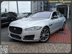 Silber Gebraucht 2018 Jaguar XF Limousine | 17.900 € (Fairer Preis)