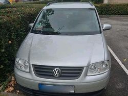 Grau Gebraucht 2004 VW Touran Freestyle Van / Kleinbus | 1.800 €