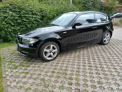 Schwarz Gebraucht 2009 BMW 116 Kleinwagen | 3.900 €