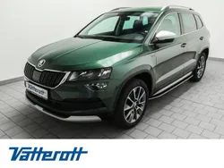Emeraldgrün metallic Gebraucht 2021 Skoda Karoq SUV | 28.820 € (Fairer Preis)