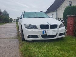 Weiß Gebraucht 2011 BMW 318 Sport Line Kombi | 5.100 € (Fairer Preis)