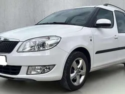 Weiß Gebraucht 2012 Skoda Roomster Active Kombi | 5.500 € (Fairer Preis)