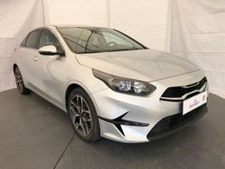 Silber Gebraucht 2022 Kia Ceed Gold Limousine | 16.138 € (Guter Preis)