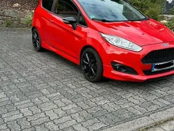 Rot Gebraucht 2016 Ford Fiesta Sport Kleinwagen | 7.000 € (Fairer Preis)