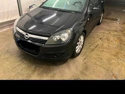 Schwarz Gebraucht 2010 Opel Astra GTC Coupé | 4.000 € (Teuer)