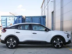 Weiß Gebraucht 2022 Citroën C4 PureTech Limousine | 17.290 € (Fairer Preis)