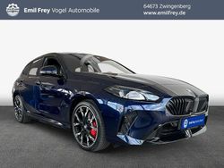 Blau Neu 2025 BMW 120 M Sport Kleinwagen | 45.990 €