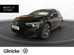 Schwarz (deep black perleffekt) Gebraucht 2020 VW Golf VIII Life Limousine | 17.980 € (Superpreis)