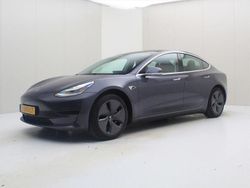 Grau Gebraucht 2020 Tesla Model 3 Standard Range Limousine | 16.999 € (Guter Preis)