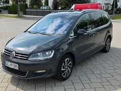 Grau Gebraucht 2018 VW Sharan Sound Van / Kleinbus | 20.999 € (Fairer Preis)