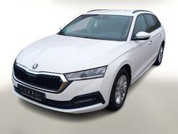 Weiss Gebraucht 2021 Skoda Octavia Kombi | 23.288 € (Guter Preis)