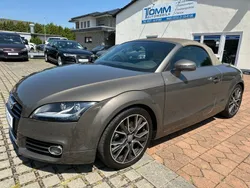 Grau Gebraucht 2011 Audi TT Roadster Comfort Cabrio | 13.990 € (Guter Preis)